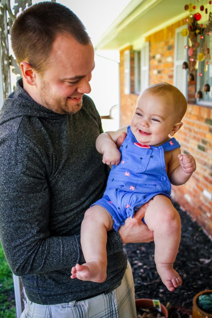 dad with newborn shareourstrength.org